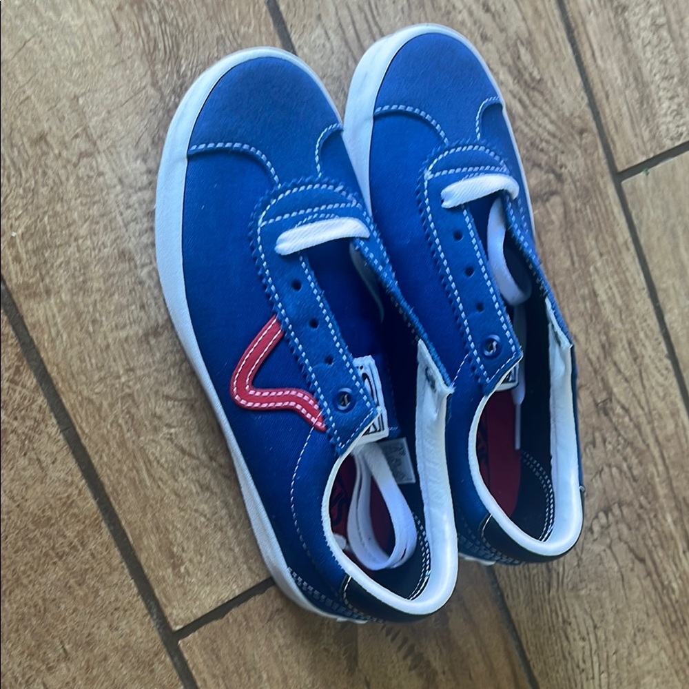 Vans epoch Kids Blue Sneakers with Red Accent Sz 3